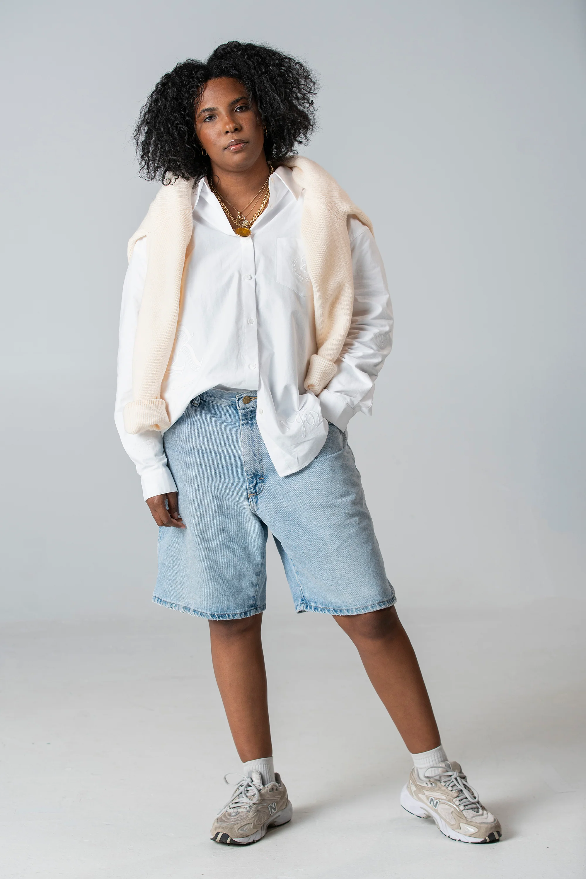 Oversized Embroidered Oxford - Image 3